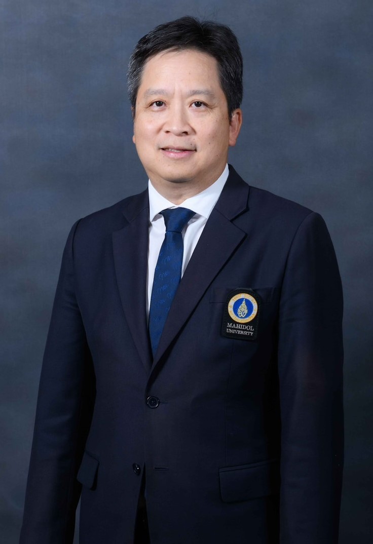 Associate Professor Chatchai Kunavisarut