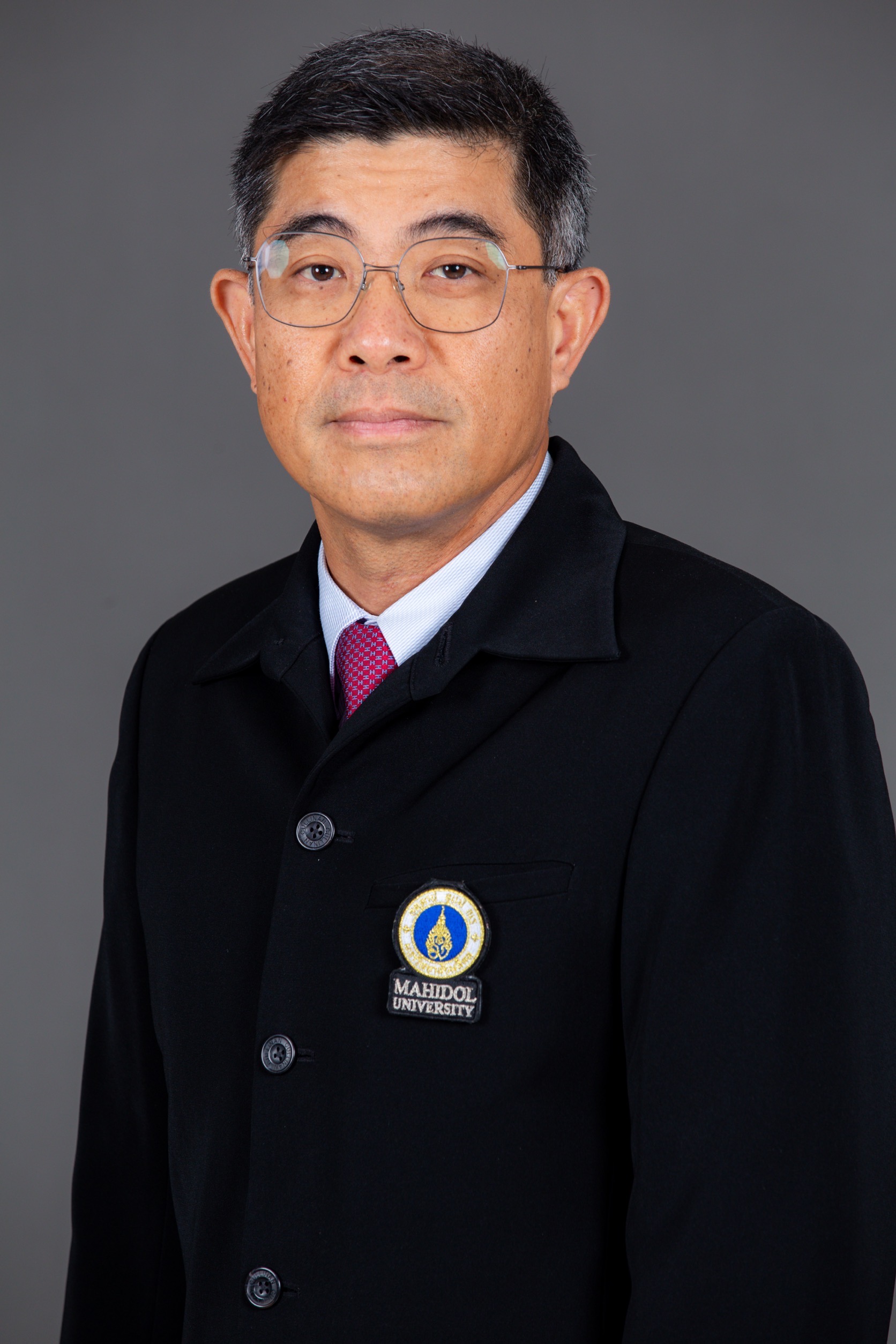 Associate Professor Pirasut Rodanant