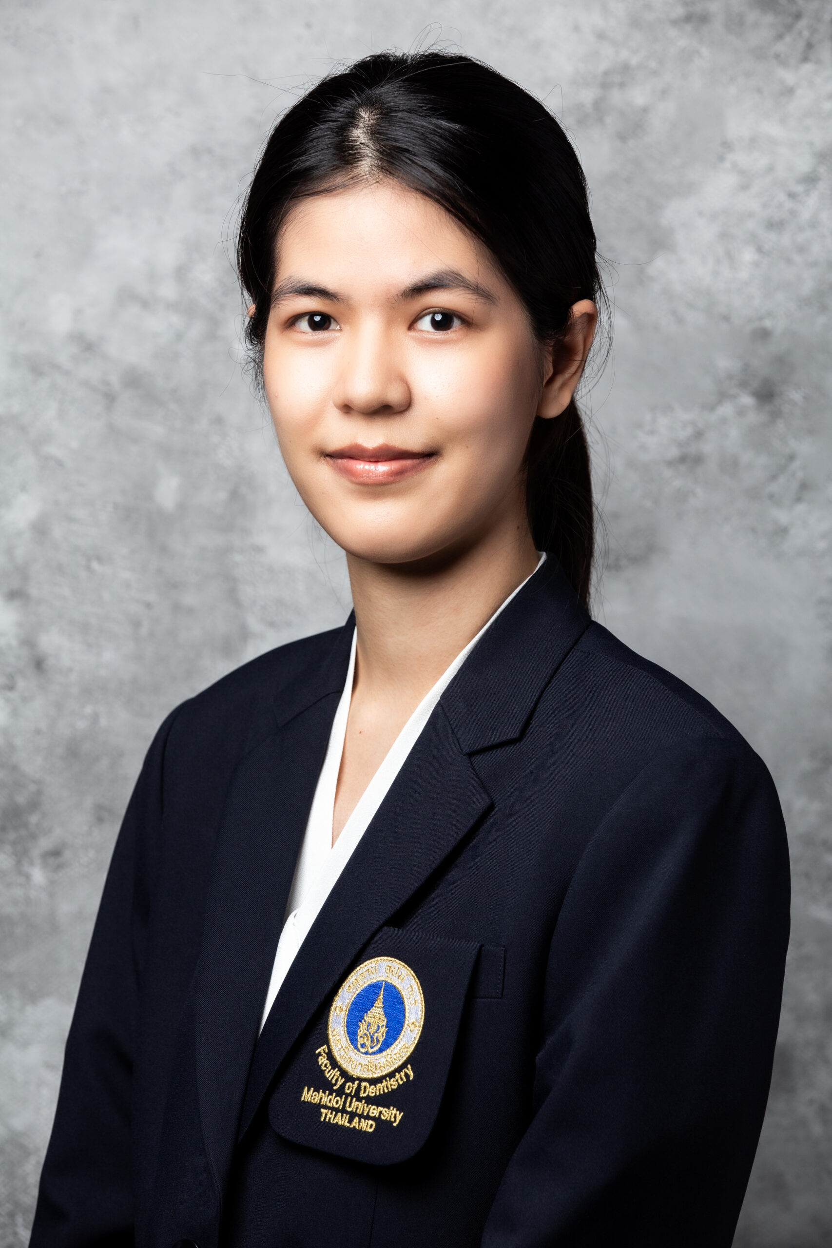 ผู้ช่วยอาจารย์ ทพญ.ศิรดา โชคดีวาณิชย์ธำรง