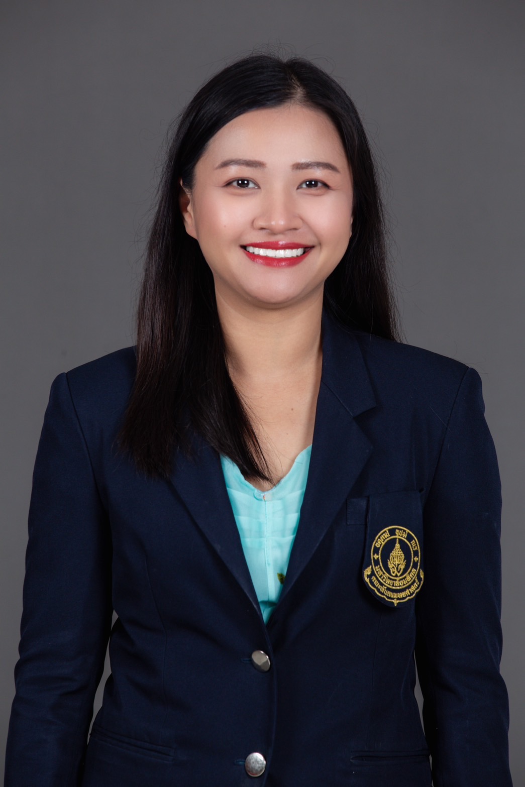 Miss Kamolthip Deesommud