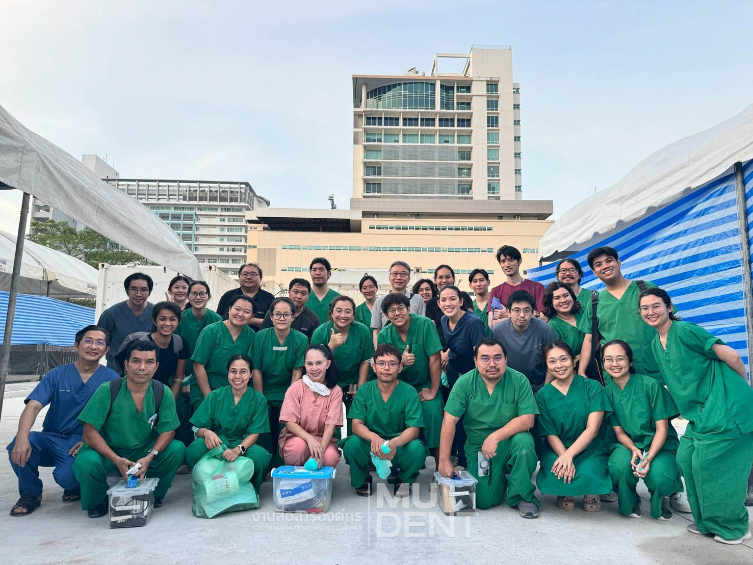 คณะทันตแพทยศาสตร์ มหาวิทยาลัยมหิดล ร่วมกับทันตแพทยสภา ช่วยเหลือผู้ประสบภัยน้ำท่วมภาคใต้